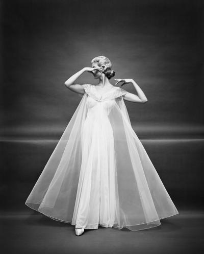 Mark Shaw Mark Shaw Vanity Fair Sheer Robe Triangle Circa 1955