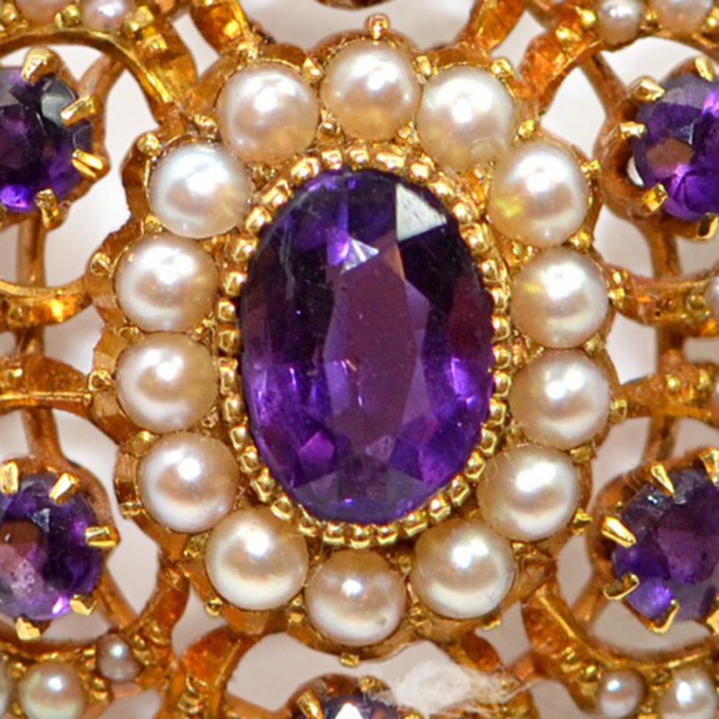 5. Victorian Glamour: Pearls And Amethysts In Exquisite Embrace