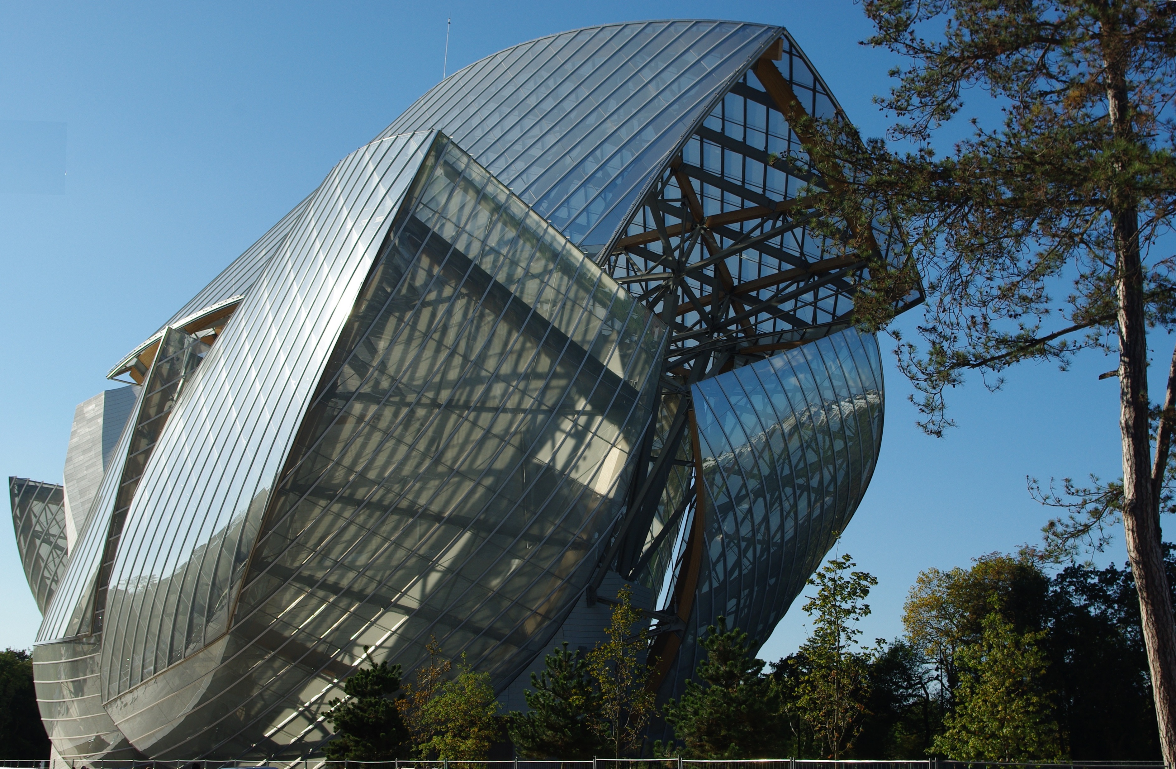 Fondation Louis Vuitton exhibition at Pushkin Museum in Moscow - LVMH