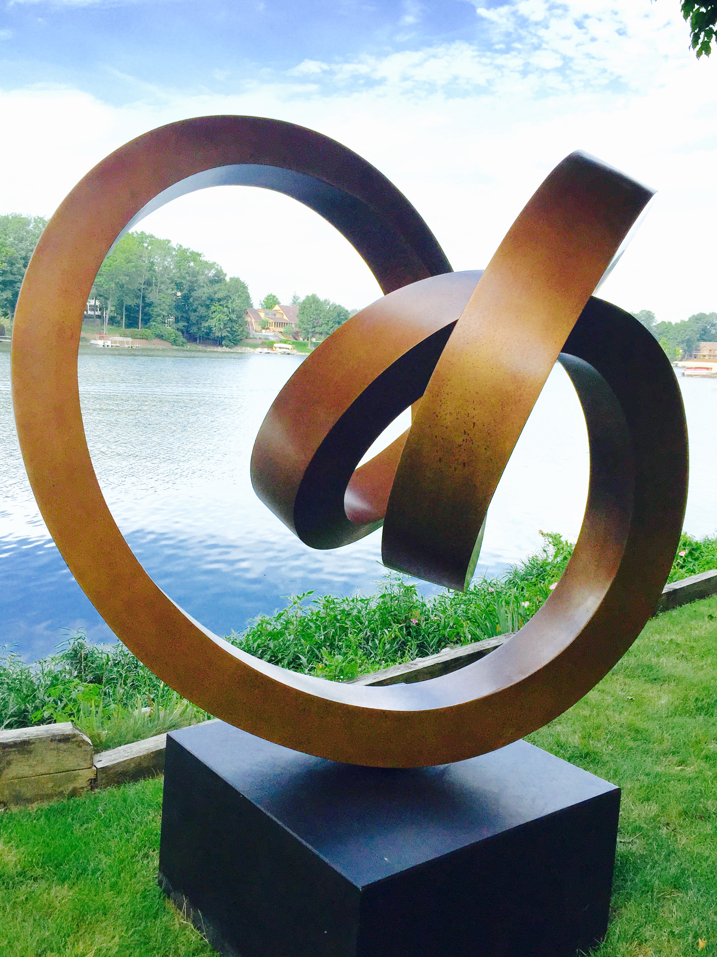 Gino Miles New Orbit, 2015. Bronze, hand crafted and welded, 1/1. 89