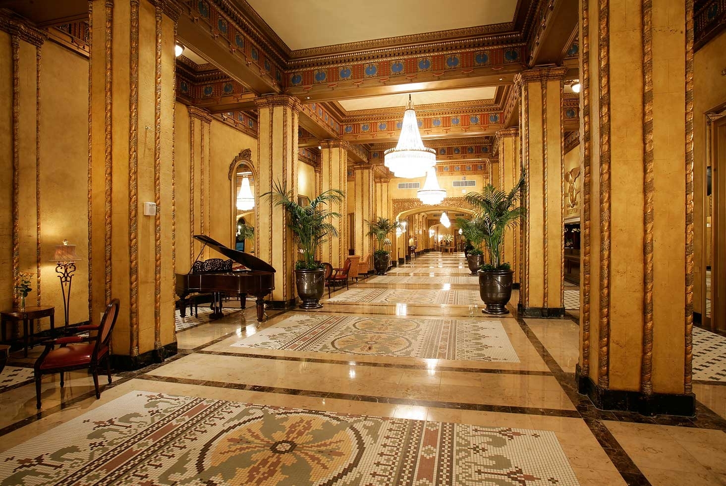 5 Captivating Hotel Lobbies in the U.S. | Incollect